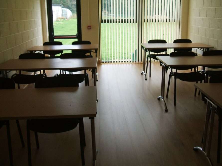 taghmon-action-group-meeting-classroom